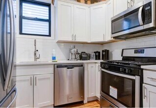 306 Old Bergen Rd in Jersey City, NJ - Building Photo - Building Photo