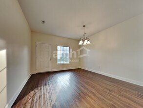 2300 Madeline vine ln in Knoxville, TN - Foto de edificio - Building Photo