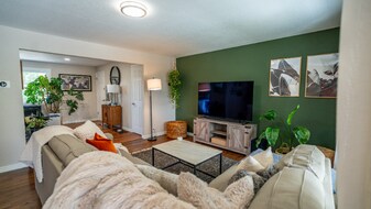 480 Troy St in Aurora, CO - Building Photo