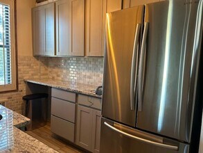 48-21 40th St in Queens, NY - Building Photo - Building Photo