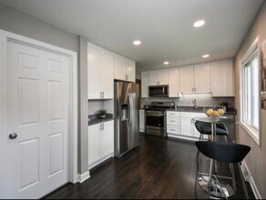 355 N 2nd Ave in Villa Park, IL - Building Photo - Building Photo