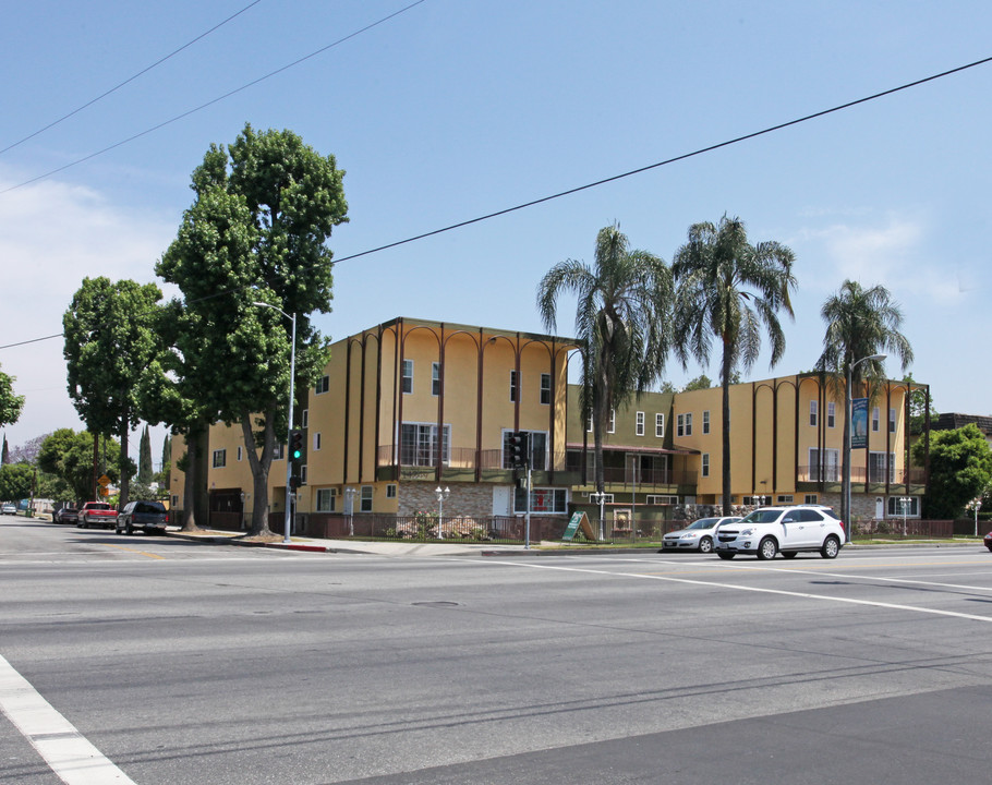 Tyrone Villas in Van Nuys, CA - Foto de edificio
