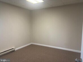 449 Washington St in Bristol, PA - Building Photo - Building Photo