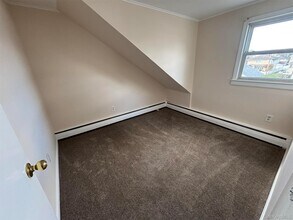 308 Lucille Ave in Franklin Square, NY - Foto de edificio - Building Photo