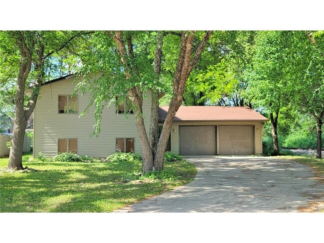 property at 512 Nelson Ct