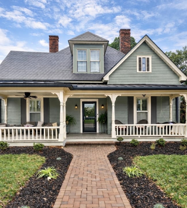 property at 613 S Fulton St