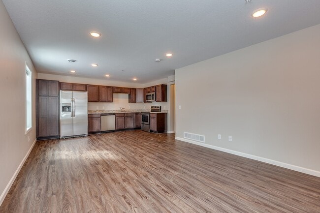 12634 Pond View Rd in Zimmerman, MN - Building Photo - Building Photo