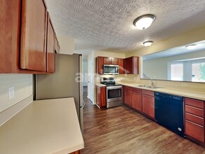 227 Merriston Cir in Delaware, OH - Building Photo - Building Photo