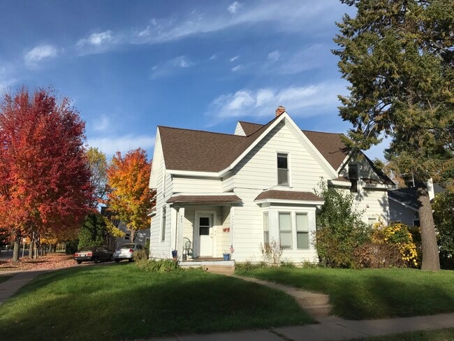 property at 402 Lincoln Ave