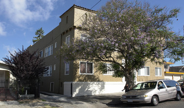 3027 Capp St in Oakland, CA - Building Photo - Building Photo