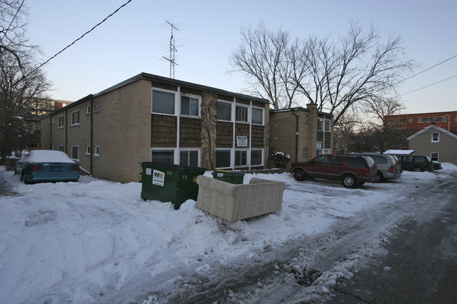 1646 2nd St in Highland Park, IL - Building Photo - Building Photo