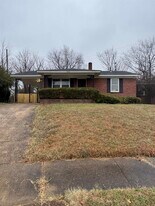 2404 Perry Cove in Memphis, TN - Building Photo