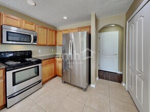 1907 Seatonham St in Winter Garden, FL - Building Photo - Building Photo