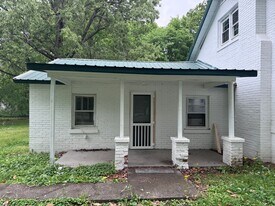 922 S 27th St in Paducah, KY - Building Photo