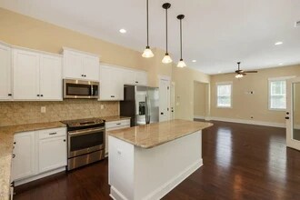 6018 Shinnwood Rd in Wilmington, NC - Building Photo - Building Photo