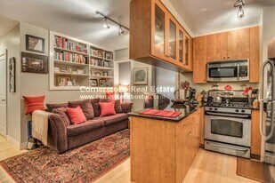 31 Cunard St, Unit 2 in Boston, MA - Building Photo