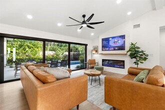 3540 NE 28th Ave in Lighthouse Point, FL - Building Photo - Building Photo