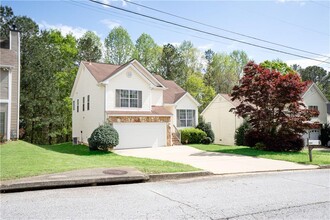 4032 Robin Cir in College Park, GA - Building Photo - Building Photo