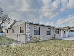 20352 NW 39th Ct in Miami Gardens, FL - Building Photo - Building Photo