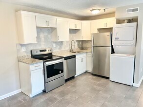 1000 Parkvale Ct in Park Hills, KY - Building Photo - Building Photo