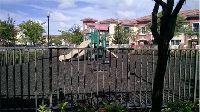 2904 Hidden Hills Rd-Unit -1105 in West Palm Beach, FL - Building Photo - Building Photo