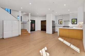 4285 Carpinteria Ave in Carpinteria, CA - Building Photo - Building Photo