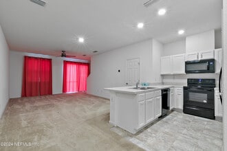 7919 Merchants Way in Jacksonville, FL - Building Photo - Building Photo