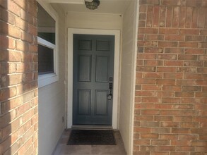 12410 Brook Meadows Ln in Stafford, TX - Building Photo - Building Photo