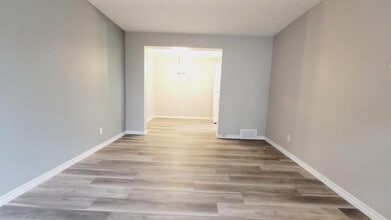 268 Primrose Gardens in Edmonton, AB - Building Photo - Building Photo