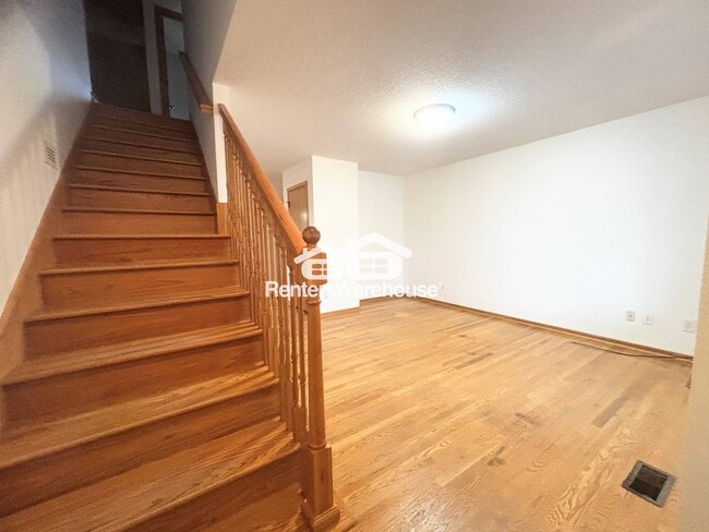 6914 Aubrey Ct in Johnston, IA - Foto de edificio - Building Photo