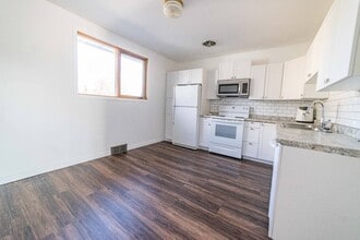 368 Dufferin St in Thunder Bay, ON - Building Photo - Building Photo