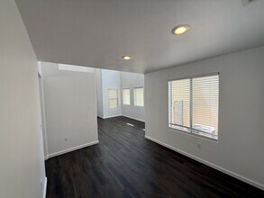 5661 Bonds Flat St in Las Vegas, NV - Building Photo - Building Photo