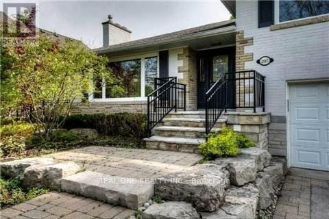 property at 207 Pinehurst Dr