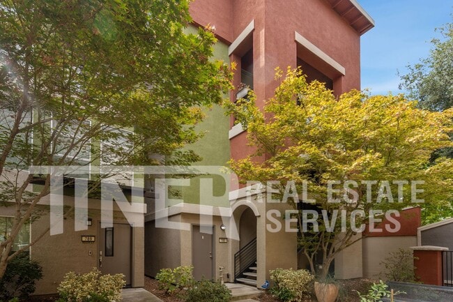 property at 785 Alloy Ct