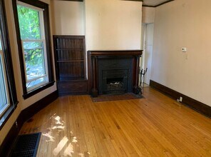 1037 Jenifer St, Unit #1 in Madison, WI - Building Photo - Building Photo