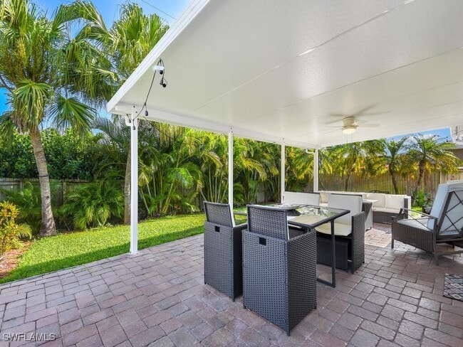 637 103rd Ave N in Naples, FL - Building Photo - Building Photo