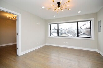 5710 N Hermitage Ave-Unit -103 in Chicago, IL - Building Photo - Building Photo