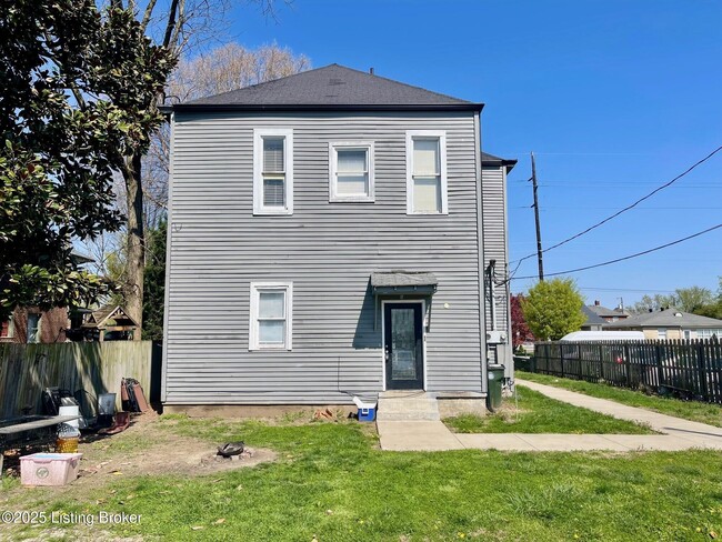 1308 E Main St in New Albany, IN - Building Photo - Building Photo