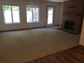 28687 SW Roger Blvd in Wilsonville, OR - Building Photo - Building Photo