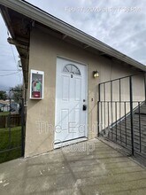 624 N Garden St in Visalia, CA - Building Photo - Building Photo