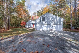 521 Carter's Neck Rd in Williamsburg, VA - Building Photo - Building Photo