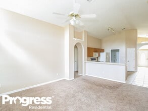 8606 Baneberry Ct in Tampa, FL - Foto de edificio - Building Photo