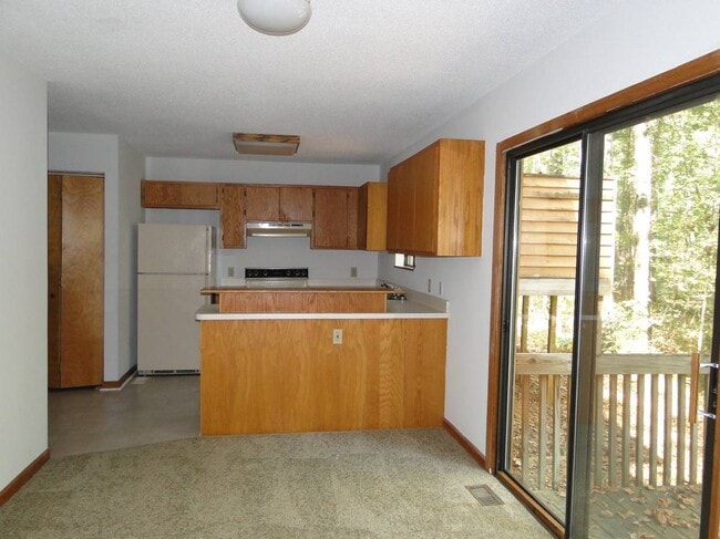 1521 Partridgeberry Rd, Unit A in Chapel Hill, NC - Foto de edificio - Building Photo