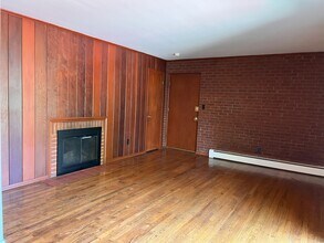 8 Kenny Ct, Unit 12 in Milford, OH - Building Photo - Building Photo