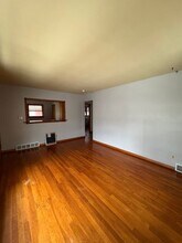 934 Nevin St in Akron, OH - Building Photo - Building Photo