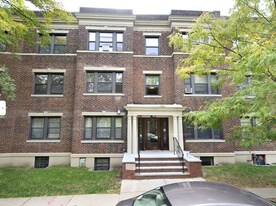 23 Egremont Rd, Unit 4 in Boston, MA - Building Photo