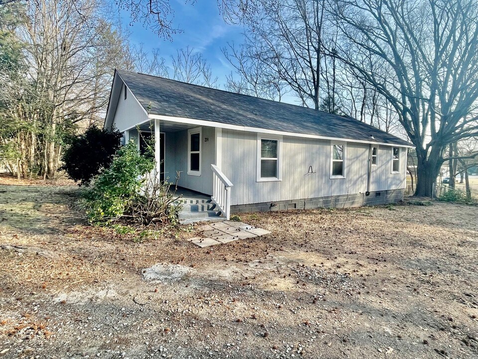 209 Amberhill Ln in Gastonia, NC - Building Photo