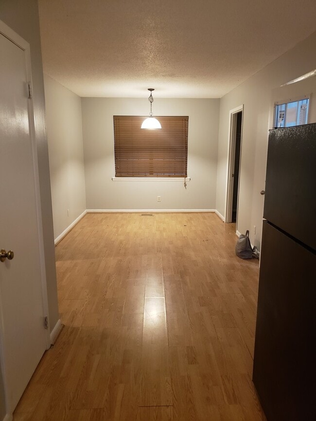 920 Dennis St SW in Jacksonville, AL - Building Photo - Building Photo