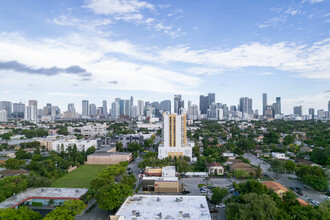 Brickell Vista Condos in Miami, FL - Building Photo - Building Photo