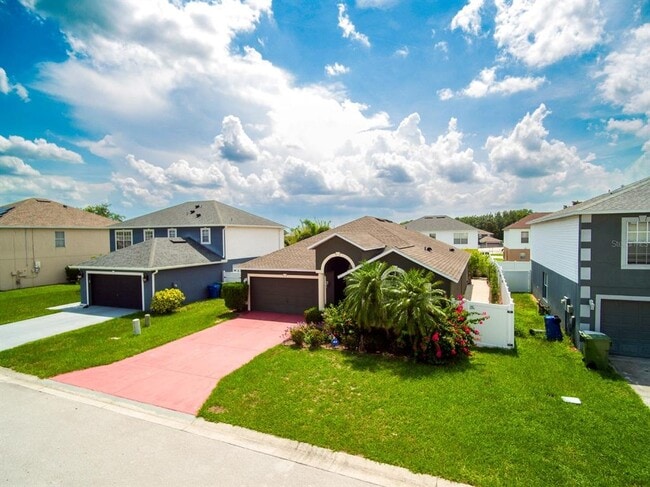 5545 Bess Ln in Winter Haven, FL - Building Photo - Building Photo